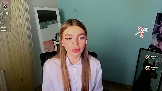 Snapshot of Molly_sweetie chatting on January 18, 10:17 am Molly sweetie online show from January 18, 10:17 am