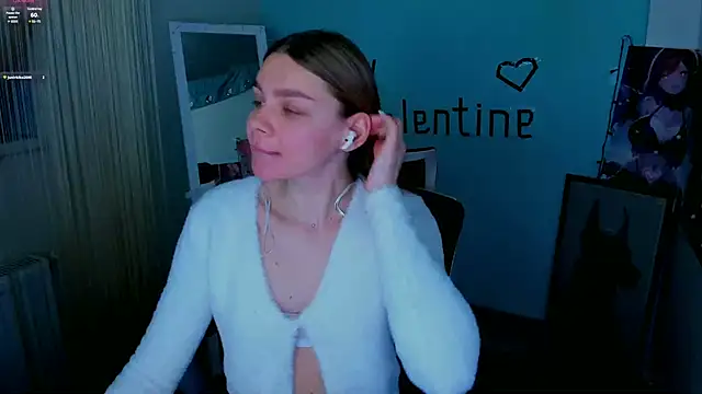Snapshot of Molly_sweetie chatting on February 11, 10:37 am Molly sweetie online show from February 11, 10:37 am