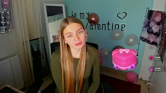 Snapshot of Molly_sweetie chatting on February 17, 10:07 am Molly sweetie online show from February 17, 10:07 am