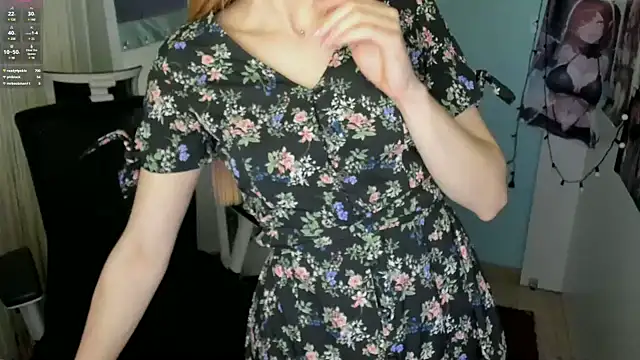 Snapshot of Molly_sweetie chatting on February 27, 10:48 am Molly sweetie online show from February 27, 10:48 am