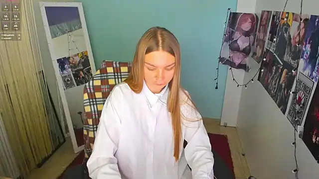 Snapshot of Molly_sweetie chatting on March 4, 10:02 am Molly sweetie online show from March 4, 10:02 am