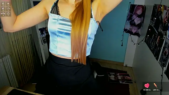 Snapshot of Molly_sweetie chatting on March 13, 10:47 am Molly sweetie online show from March 13, 10:47 am