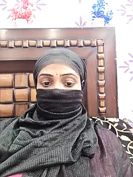 Snapshot of Yours-Bebo chatting on January 15, 2:24 pm Yours-Bebo online show from January 15, 2:24 pm