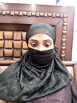 Snapshot of Yours-Bebo chatting on January 23, 9:18 pm Yours-Bebo online show from January 23, 9:18 pm