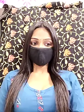 Snapshot of Yours-Bebo chatting on February 18, 6:47 pm Yours-Bebo online show from February 18, 6:47 pm