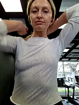 Snapshot of Miss____Mia_ chatting on March 18, 12:14 pm Miss    Mia  online show from March 18, 12:14 pm