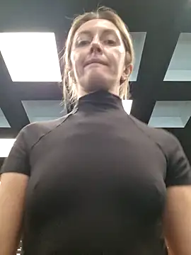 Miss    Mia  online show from March 19, 11:25 am