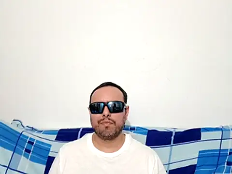 ElSunEagle online show from April 22, 2:25 am