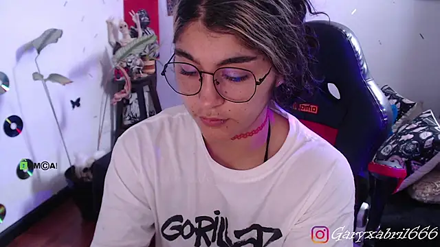 abril666 online show from December 10, 6:49 pm