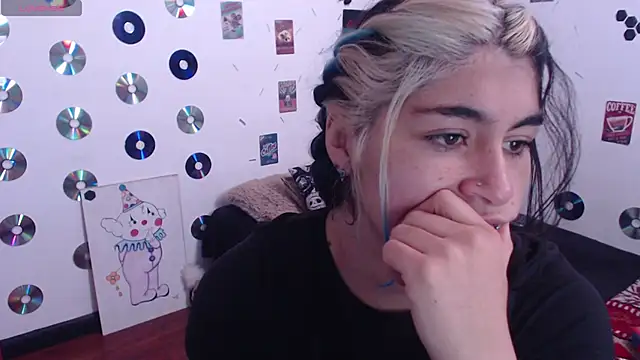 abril666 online show from December 16, 3:17 pm