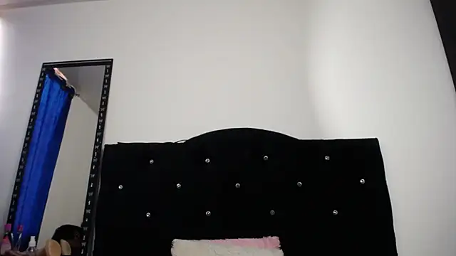 sweet skylove  online show from February 21, 9:49 pm