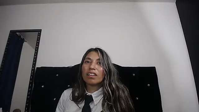 sweet skylove  online show from July 6, 2:08 am