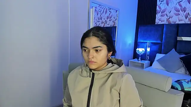 GiselOrtiz online show from December 2, 10:31 am