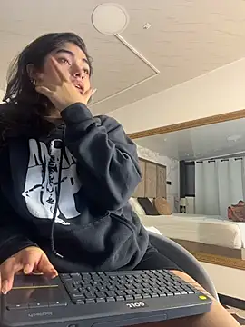 GiselOrtiz online show from March 18, 10:29 am