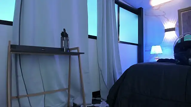 GiselOrtiz online show from April 10, 11:15 am