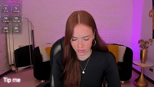 Snapshot of CorinneRusso chatting on January 10, 5:53 am CorinneRusso online show from January 10, 5:53 am