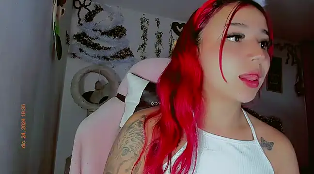 madisonx17 online show from December 25, 12:37 am