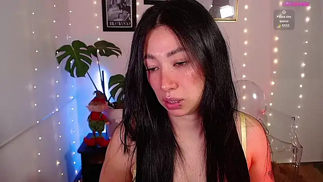 lilyy evanss online show from December 12, 11:03 pm