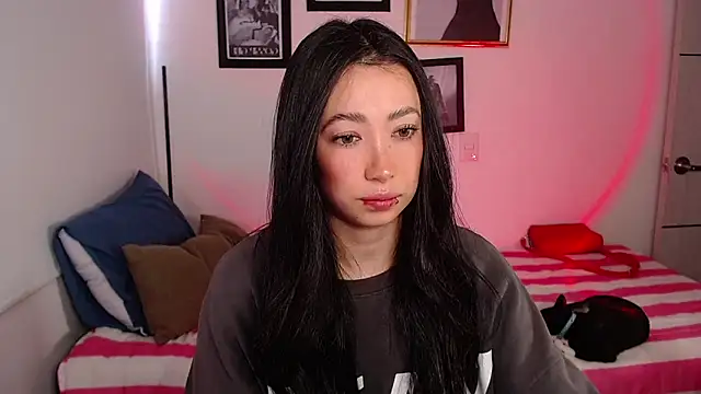 lilyy evanss online show from January 23, 9:50 pm