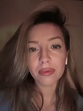 Snapshot of SonyaD_ chatting on December 27, 4:47 am SonyaD  online show from December 27, 4:47 am