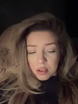 Snapshot of SonyaD_ chatting on December 30, 4:42 am SonyaD  online show from December 30, 4:42 am