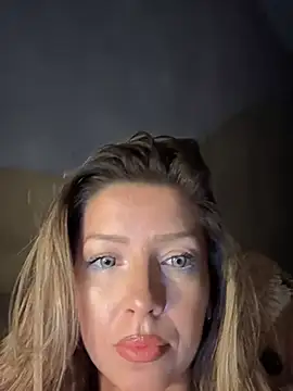 Snapshot of SonyaD_ chatting on February 24, 5:22 am SonyaD  online show from February 24, 5:22 am