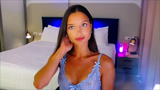 wow Mia online show from February 20, 2:18 am