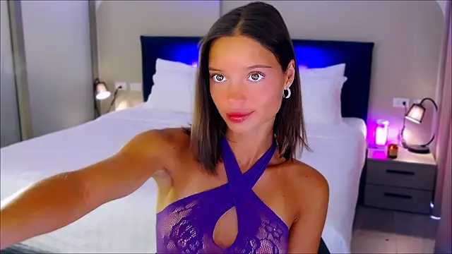 wow Mia online show from March 3, 2:15 am