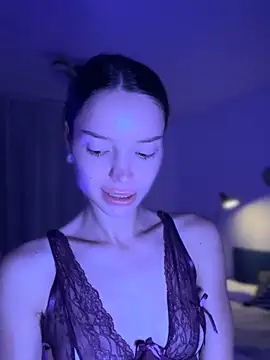 wow Mia online show from November 11, 6:02 am