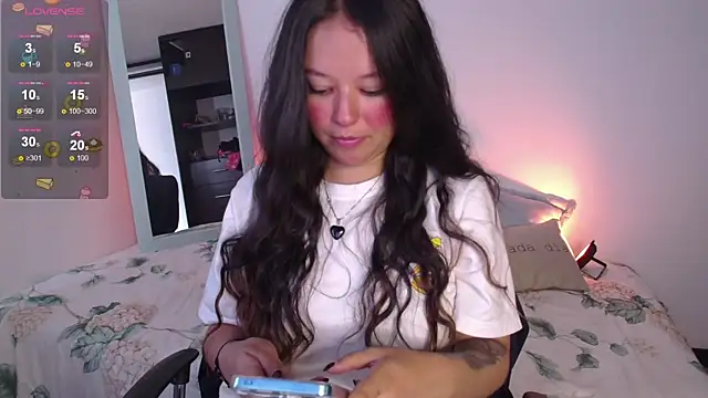 Snapshot of Lexie_Thompson10 chatting on September 14, 5:23 pm Lexie Thompson10 online show from September 14, 5:23 pm