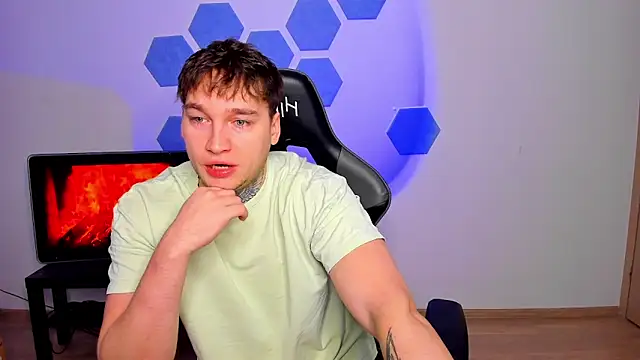 Chris Tyson online show from January 6, 10:08 am