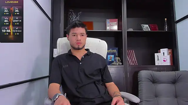 EdwardRoss  online show from February 8, 7:59 pm