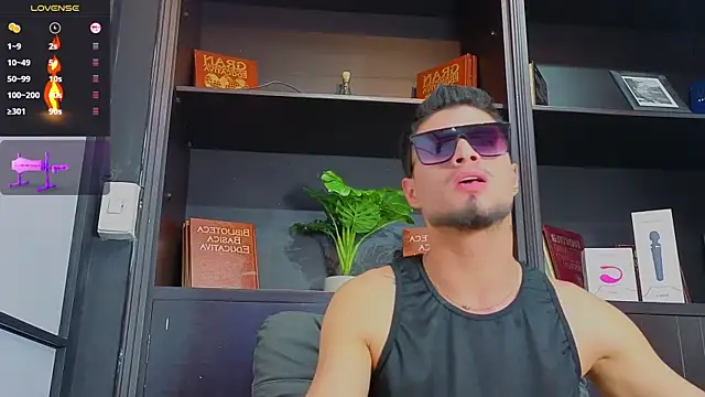 EdwardRoss  online show from September 16, 6:58 am