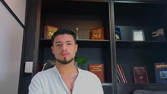 EdwardRoss  online show from September 29, 8:13 pm