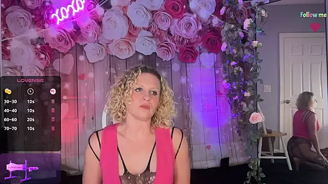 AmberJade AmJ online show from April 19, 12:11 am