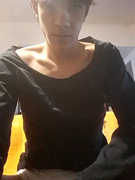 LYZBORNHD online show from October 13, 9:48 pm