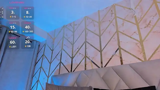 Snapshot of Arianabromw chatting on February 11, 1:10 am Arianabromw online show from February 11, 1:10 am