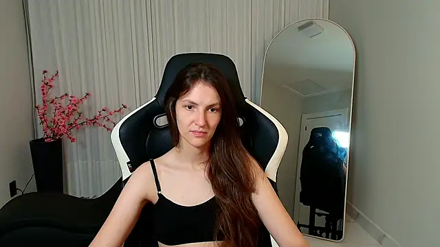 upssnowy online show from October 28, 8:00 pm