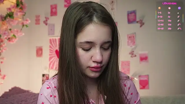 AmiLewis online show from February 4, 1:22 am