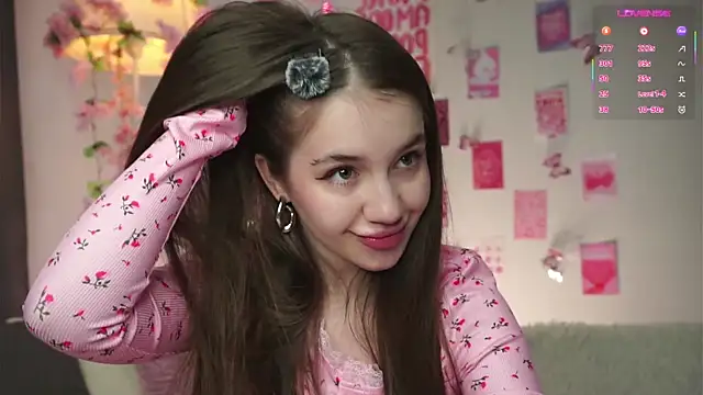 AmiLewis online show from February 18, 2:18 am