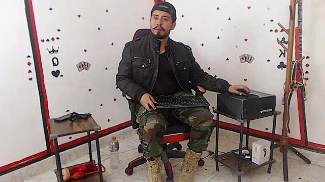 KalethBigDick online show from October 6, 6:00 am