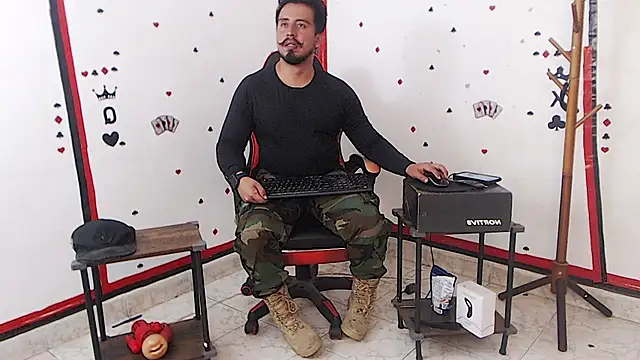 KalethBigDick online show from October 15, 1:44 pm