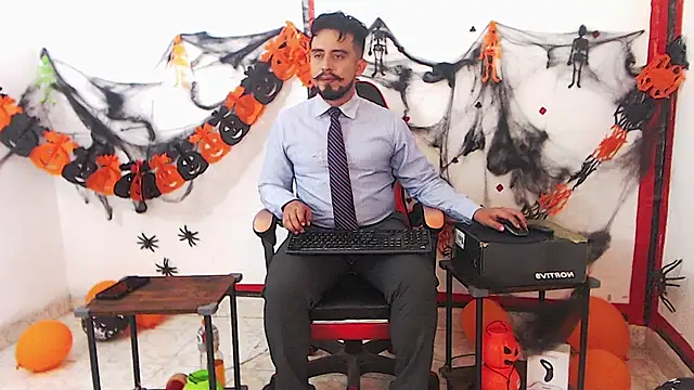 KalethBigDick online show from October 24, 7:10 pm