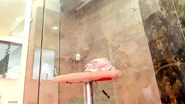 Snapshot of Miia_Thompsonn chatting on March 5, 9:27 am Miia Thompsonn online show from March 5, 9:27 am