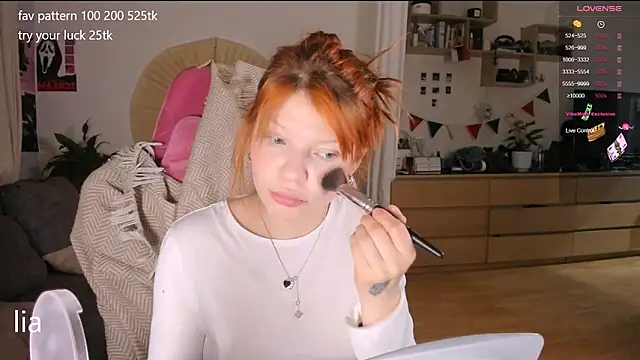 lil lia online show from November 14, 9:24 pm