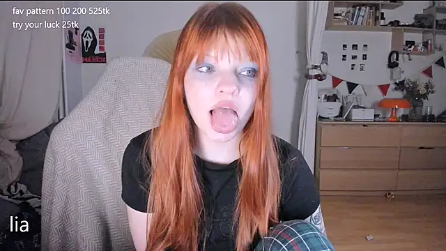 lil lia online show from February 19, 11:45 pm