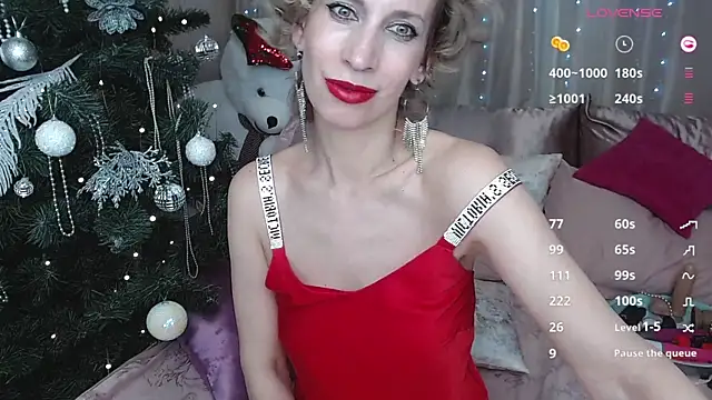 Snapshot of AdrianaSea chatting on December 15, 11:55 am AdrianaSea online show from December 15, 11:55 am