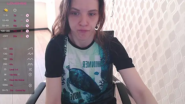 Snapshot of LisaHeart chatting on January 14, 5:40 am LisaHeart online show from January 14, 5:40 am