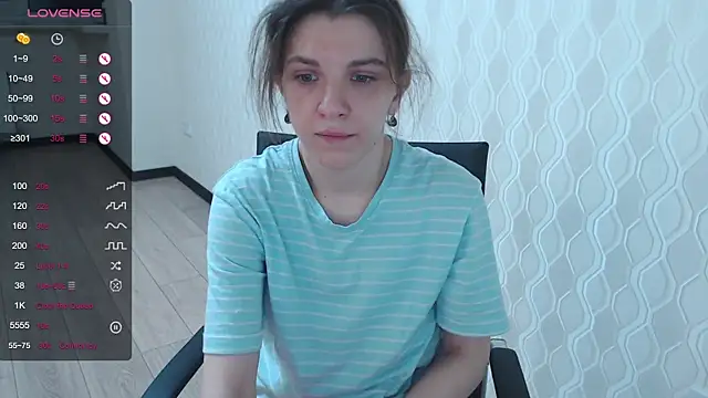 Snapshot of LisaHeart chatting on January 27, 9:00 pm LisaHeart online show from January 27, 9:00 pm