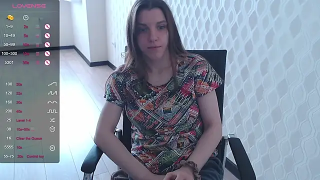 Snapshot of LisaHeart chatting on January 31, 9:37 am LisaHeart online show from January 31, 9:37 am